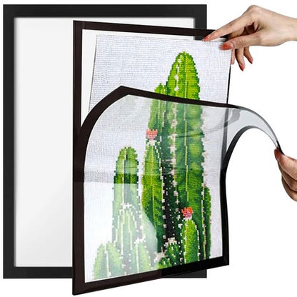 MAGNETIC FRAME PERFECTLY FITTED TO DIAMOND PAINTING IN SIZE 30 x 40 cm Malatec 5900779948792