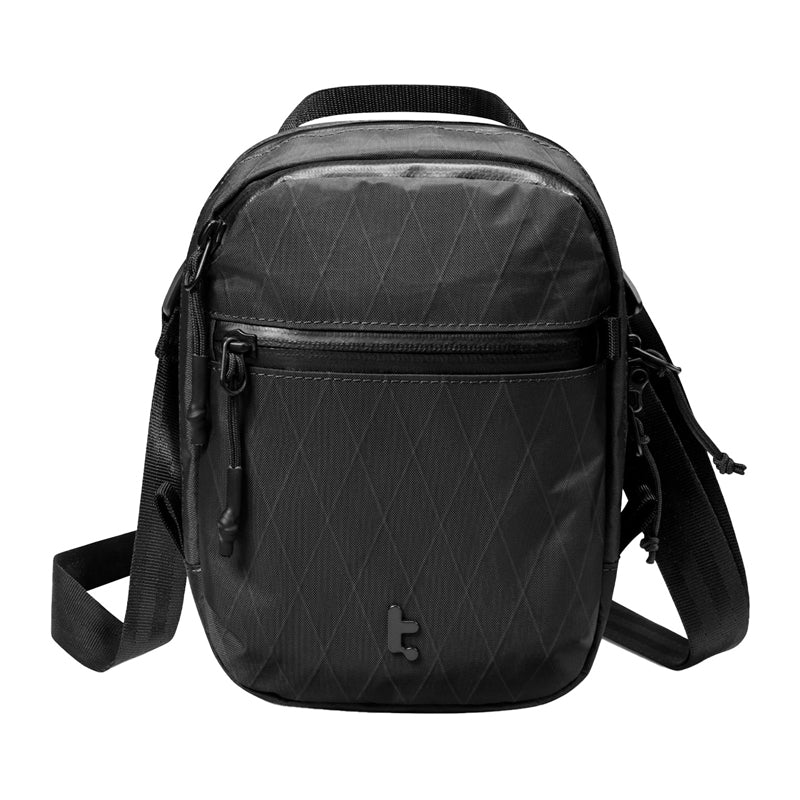 TOMTOC Aviator-T37 travel bag with shoulder strap X-Pac 1.3L (black)