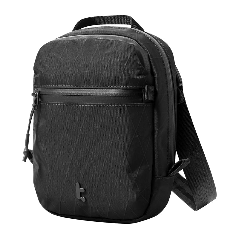 TOMTOC Aviator-T37 travel bag with shoulder strap X-Pac 1.3L (black)