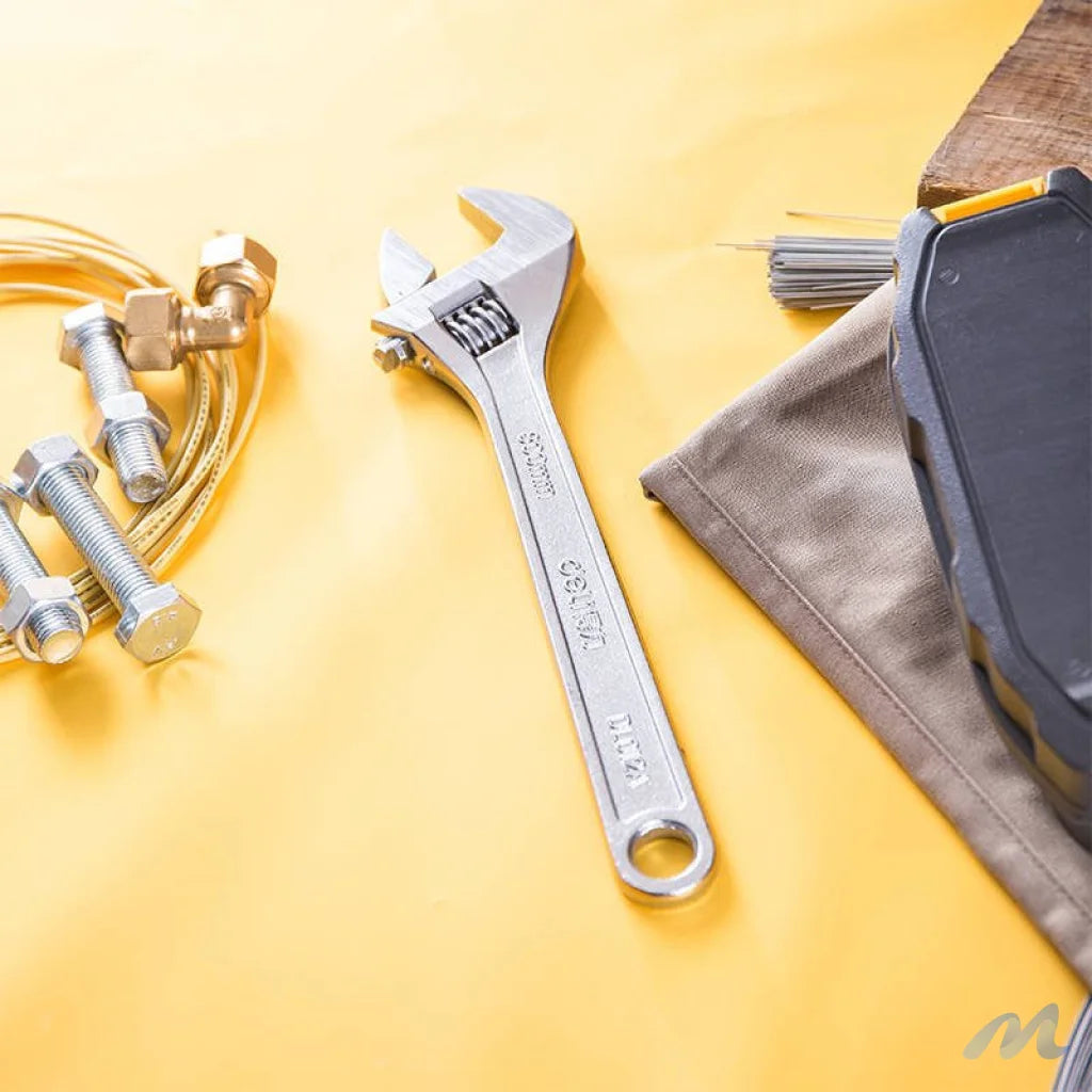 Adjustable Spanner 12" Deli Tools EDL012A (silver)