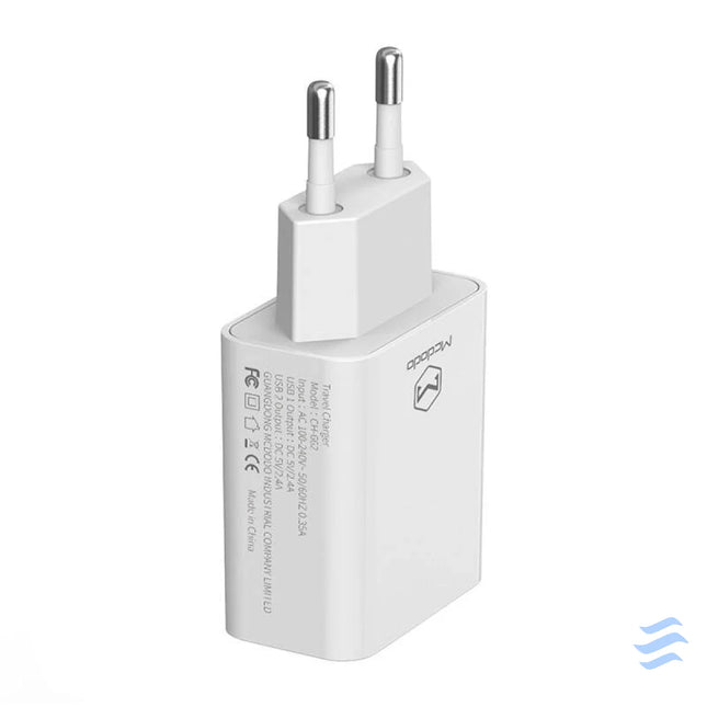 Dual USB charger Mcdodo CH 6720 (EU) Lightning 1m Travel set (white) mains chargers