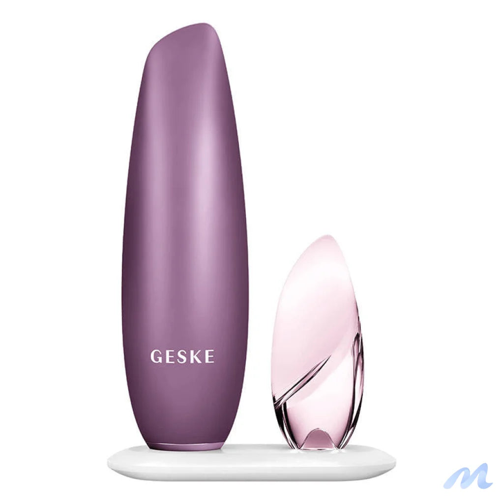 Geske Magnetic Touchless 5-in-1 Facial Mask Scrub (pink).